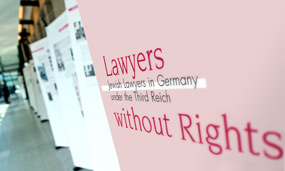 English version: Anwalt ohne Recht